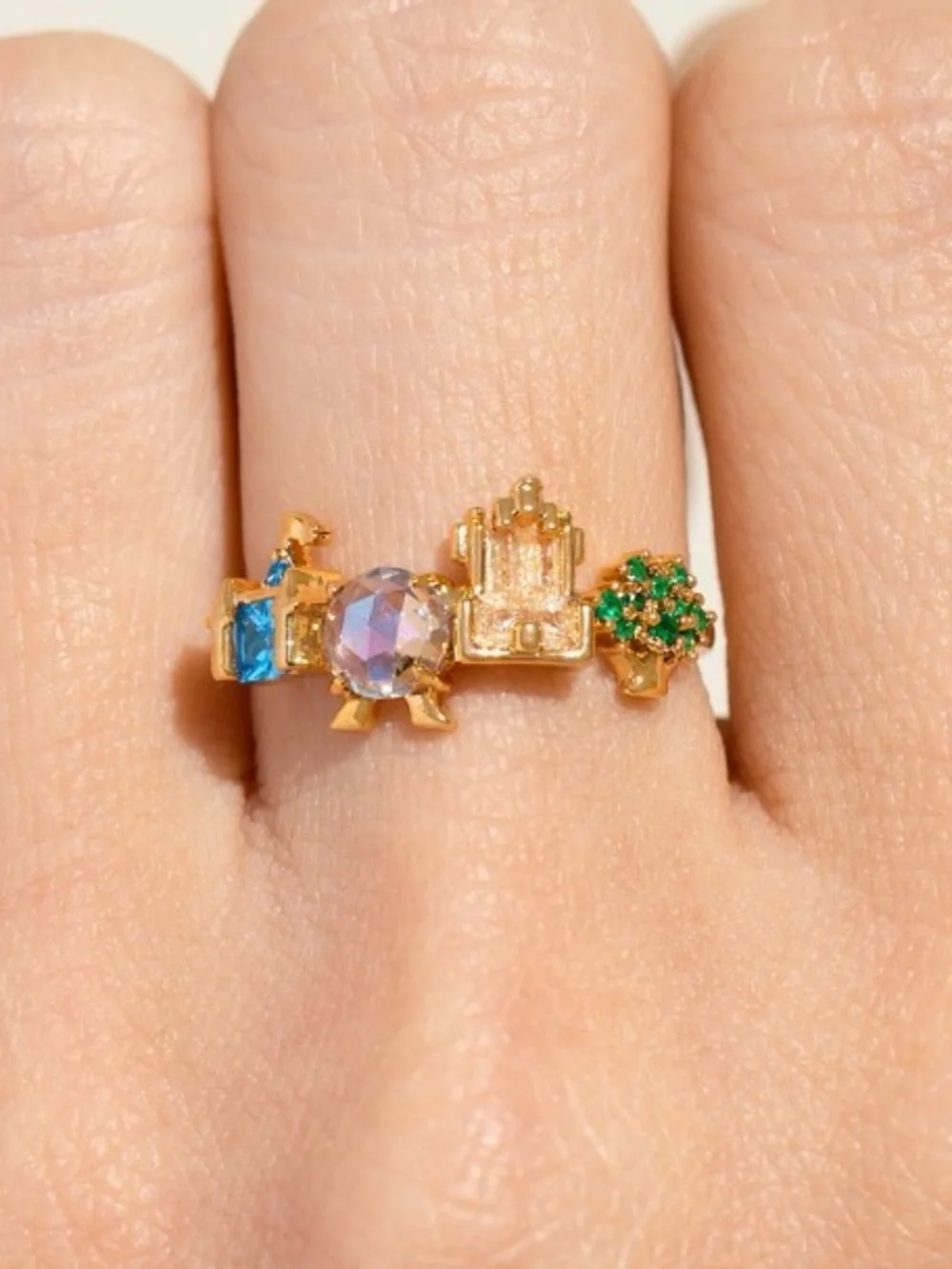 Walt Disney World Icons Ring by Girls Crew  size 9